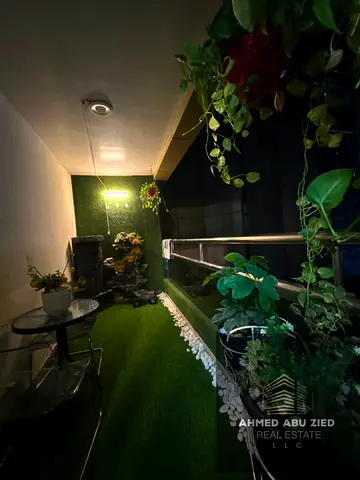 شقة غرفة وصالة مفروشة بفرش فاخر وتشطيبات راقية في أبراج الهورايزون عجمان، غرفة ماستر، حمامان، تكييف مركزي وباركن وحديقة، مثالية للسكن الراقي.