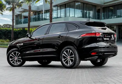 2020 Jaguar F-PACE photo 3