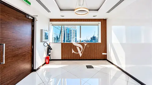 HIGH FLOOR | FITTED & PARTIONED | CANAL VIEW