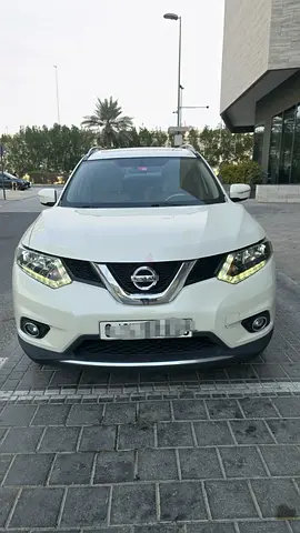 Nissan X-Trail 2015 SV GCC Specs, 7 Seater, Panoramic Sunroof, First Owner