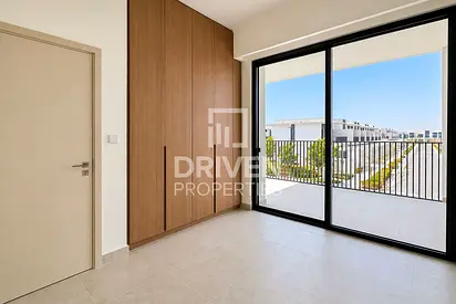 Single Row | Serene Living | Top Tier Townhouse