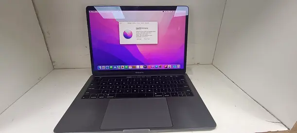 MacBook Pro A1989 2018 13.3" TouchBar i5 8GB Ram 500GB SSD Space Grey