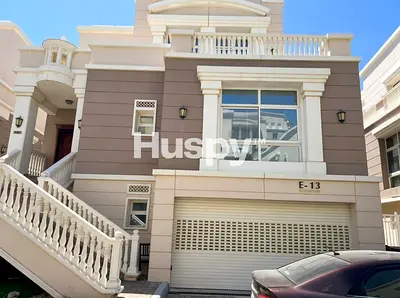 Single Row | Private Garden | Private Terrace