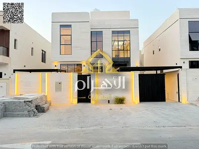 Own a move-in ready villa with a down payment of less than 10%—including registration and ownership fees—and flexible installments of up to 25 years.