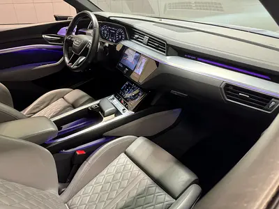 صورة مصغرة 14 لـ 2024 AUDI Q8 E-TRON