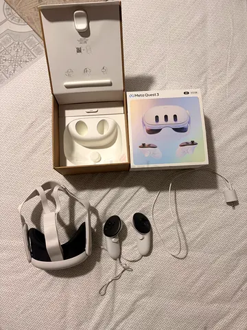 Meta Quest 3  4k 512GB VR Headset with Controllers and Original Box
