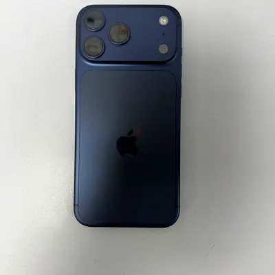 iPhone 17 Pro Max 256GB | 95% Battery | Like New | Warranty