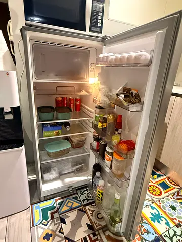 Westpoint Single-door refrigerator in good working condition