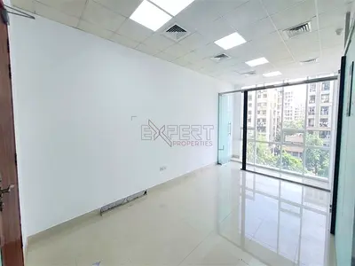 Partitions Office | Canal views | Available Now