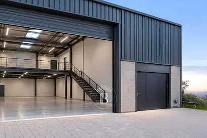 Available on Nov | Flexible | Strategic Location