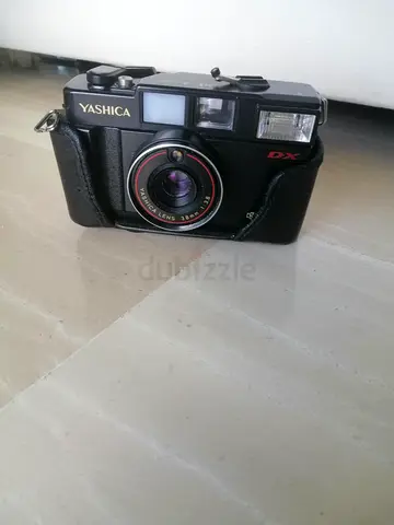 Yashica DX Vintage Camera
