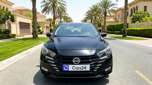 2024 Nissan SUNNY photo 2