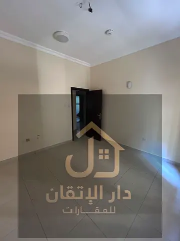 فرصة ذهبية للإيجار | غرفه وصاله منطقه النباعه موقع حيوي وقريب من جميع الخدمات