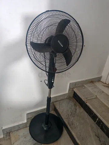 Used standing pedestal fan - working condition