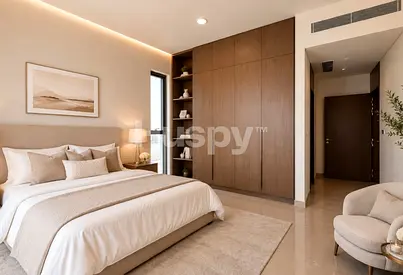 Canal Corner | Short Walk to the Beach | 4 Beds