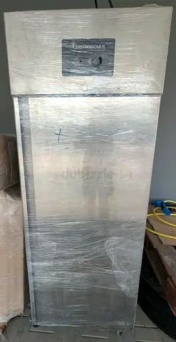 Gastrodomus Commercial Single Door Upright Chiller / 597 L