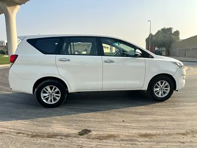 صورة 2 لـ 2016 Toyota INNOVA