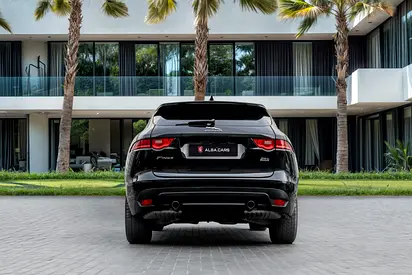 2020 Jaguar F-PACE photo 5