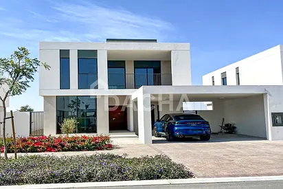 Single Row | Golf Course Backing | Landscaped