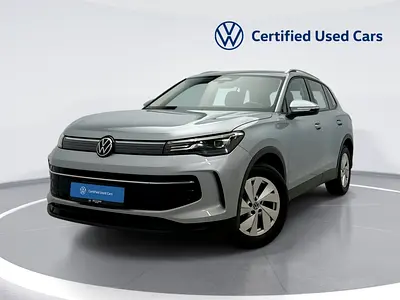Tiguan Life with Rear View Camera 1.4L | Apple CarPlay & Android Auto | Everyday Comfort | Park Assi