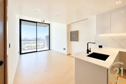 High Floor | Bright Layout | Marina View