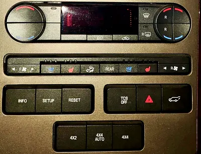 صورة مصغرة 16 لـ 2014 Lincoln NAVIGATOR