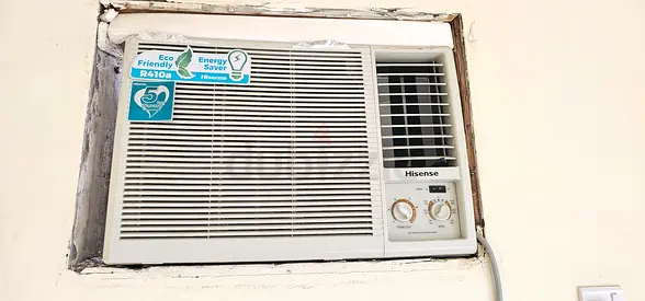 Hisense Window Air Conditioner - Used, Working