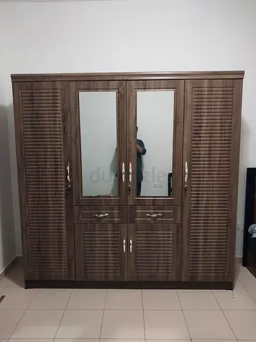 Large Wooden 4-Door Wardrobe with Mirror - Good quality