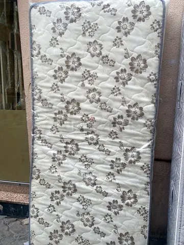 Single floral patterned mattress - brand new