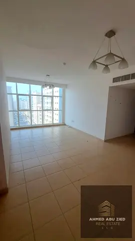 شقة ممتازة بمساحة وتصميم مريح، تقع في موقع حيوي بمنطقة النعيمية بالقرب من شارع الكويت، مع توفر خدمات رفاهية متكاملة بداخل البناية وقربها من كافة الخدم