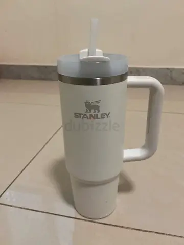 Stanley insulated travel mug with handle and straw - white