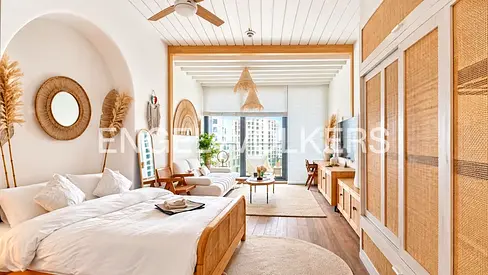 Luxury Marina Living | Furnished | Vacant Now