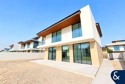 Brilliant Location | Brand New | 4 Bed