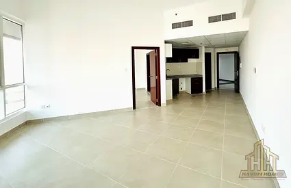 SPACIOUS LAYOUT | BRIGHT & AIRY | READY TO MOVE IN