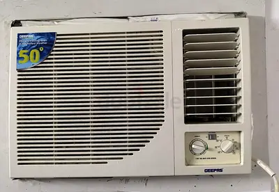 Geepas window ac for sale 2ton almost new condition
