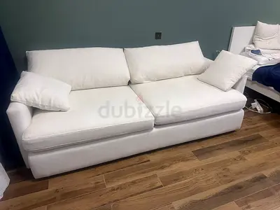 Selling high quality crate and barrel three setter sofa