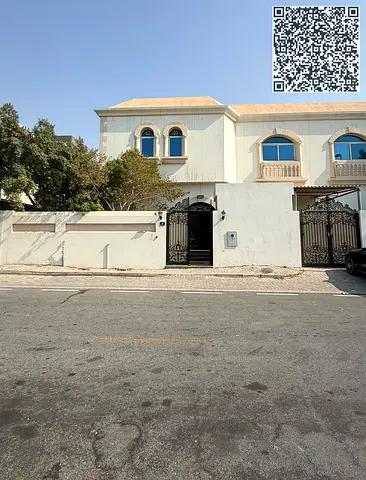 تاون هاوس واسع 5 غرف نوم للإيجار في الفشت 1، الشارقة