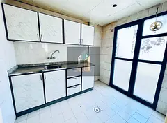 CLEAN 1BHK // WITH SPLIT AC// BALCONY AND CLOSE HALL
