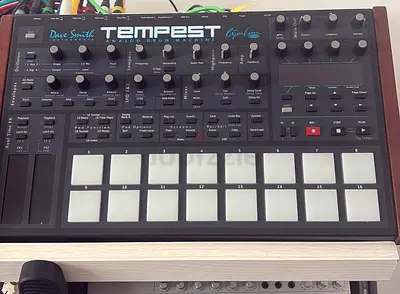 Dave Smith Tempest Analog Drum Machine / Percussion Synthetizer - Excellent conditions