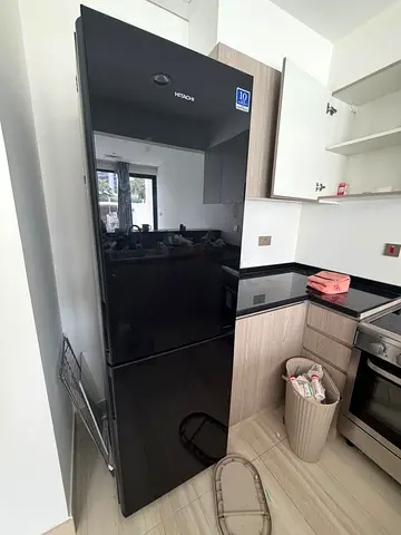 Hitachi Bottom Freezer Refrigerator same like new condition