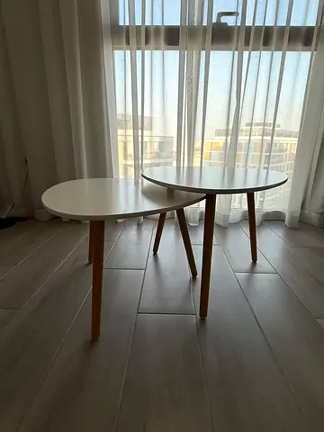Coffee table set (2 nesting tables)