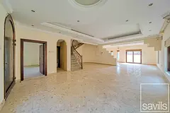 5 Bedroom Villa |Vacant| Sought After Neighborhood