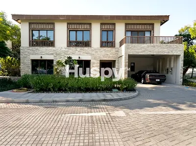 Beach Access | Private Garden | Vacant Now