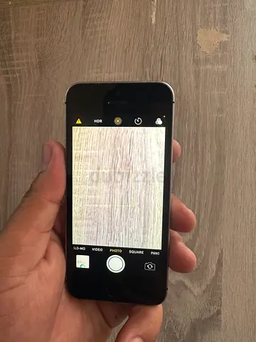 iPhone 5 Black color - Best for camera uses and WiFi working | Sim Not working