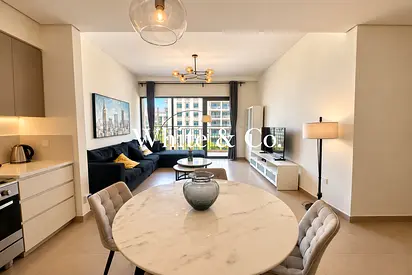 Modern Furnishing| Pool View| Vacant Now