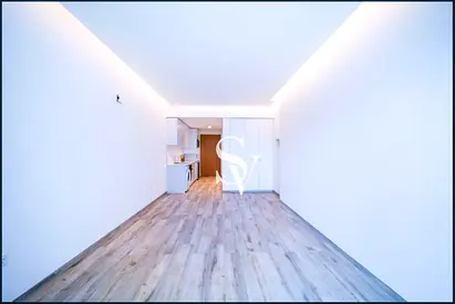 High Floor | Canal View | Spacious Studio