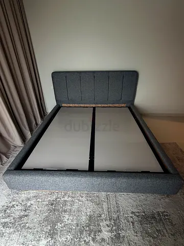 Bed King size