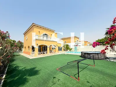 Big Plot | Single Row | Private Pool | Vastu Compliant
