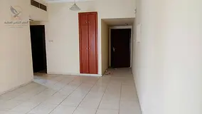 One-bedroom apartment with a balcony near Pearl of the Gulf, prime location, available for annual re
