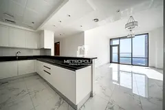 Vacant | Open Views | +40 Floor | Special Series
